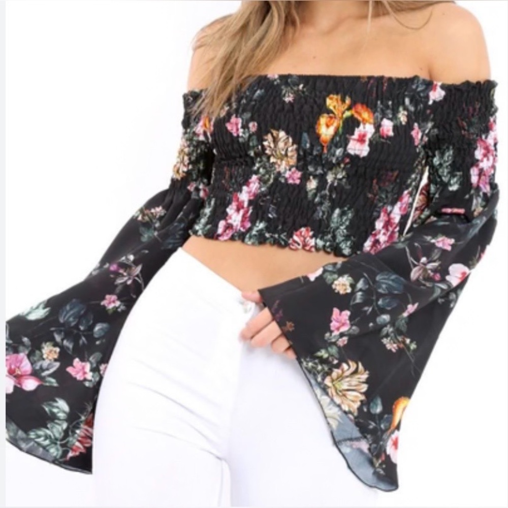 Ewto Elegant Floral Off-Shoulder Crop Top Size M long sleeve